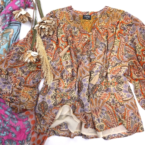 Fate Tops - Fate Sheer Lined Women's Multicolor Paisley Button Down Top Sz L